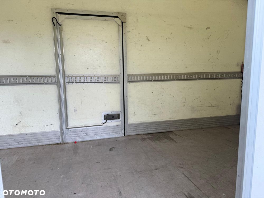 Mercedes-Benz Sprinter 316 CDI, 2.2 163KM, Kontener + winda, Zadbany - 22