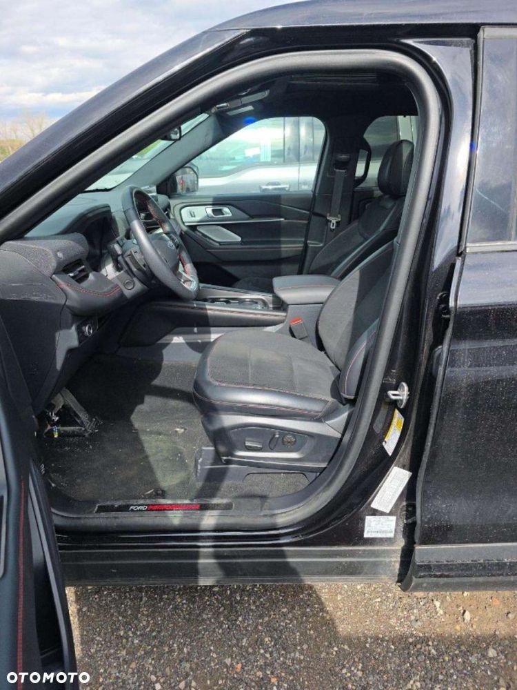 Ford Explorer - 6