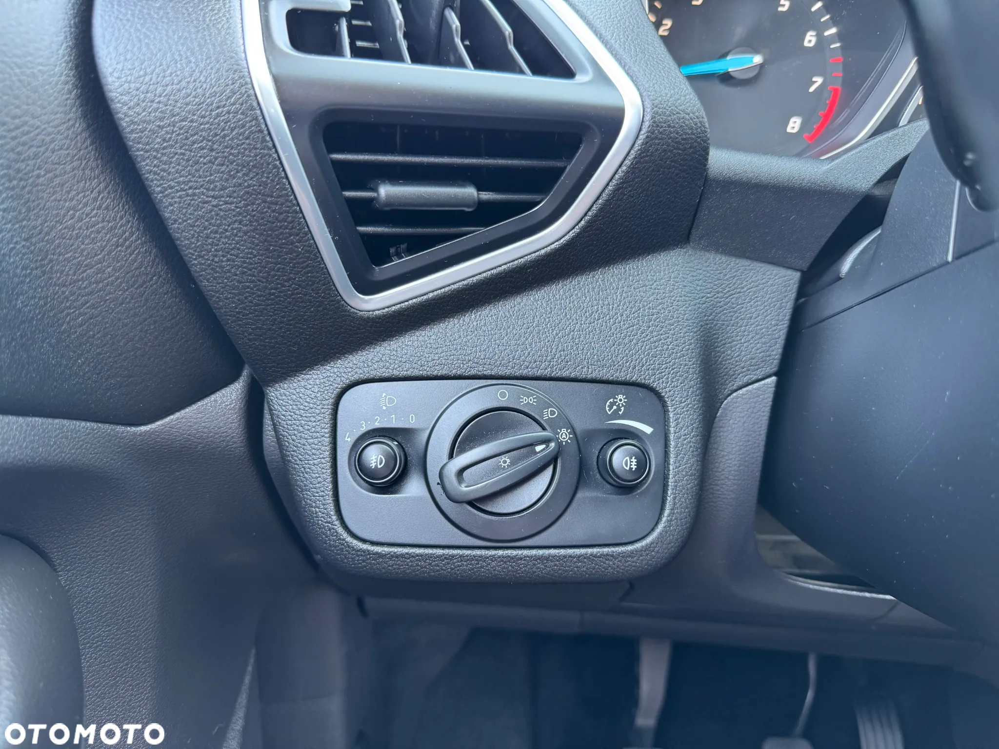 Ford Kuga 1.5 EcoBoost FWD Titanium - 21