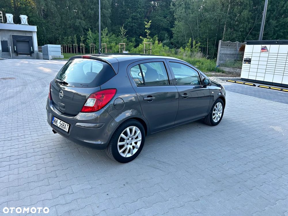 Opel Corsa 1.4 16V Graphite - 8