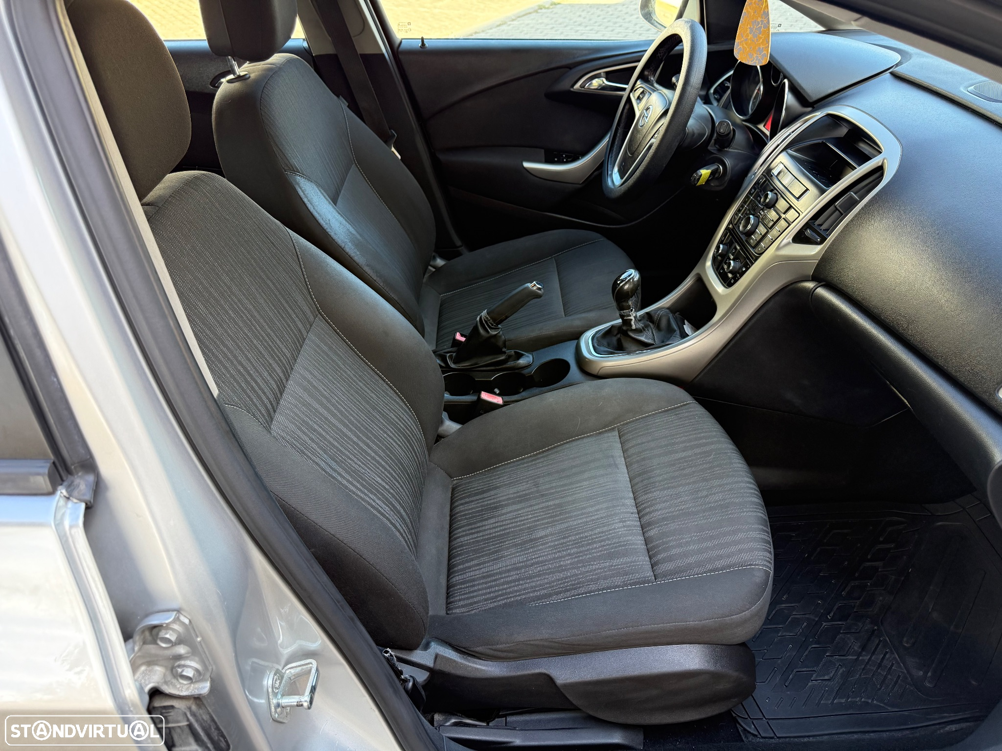 Opel Astra 1.3 CDTi Enjoy EcoFLEX - 13