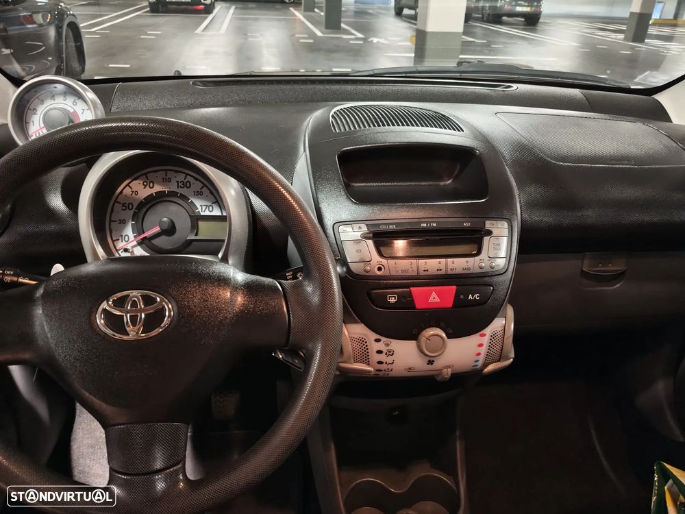 Toyota Aygo 1.0 + AC - 16