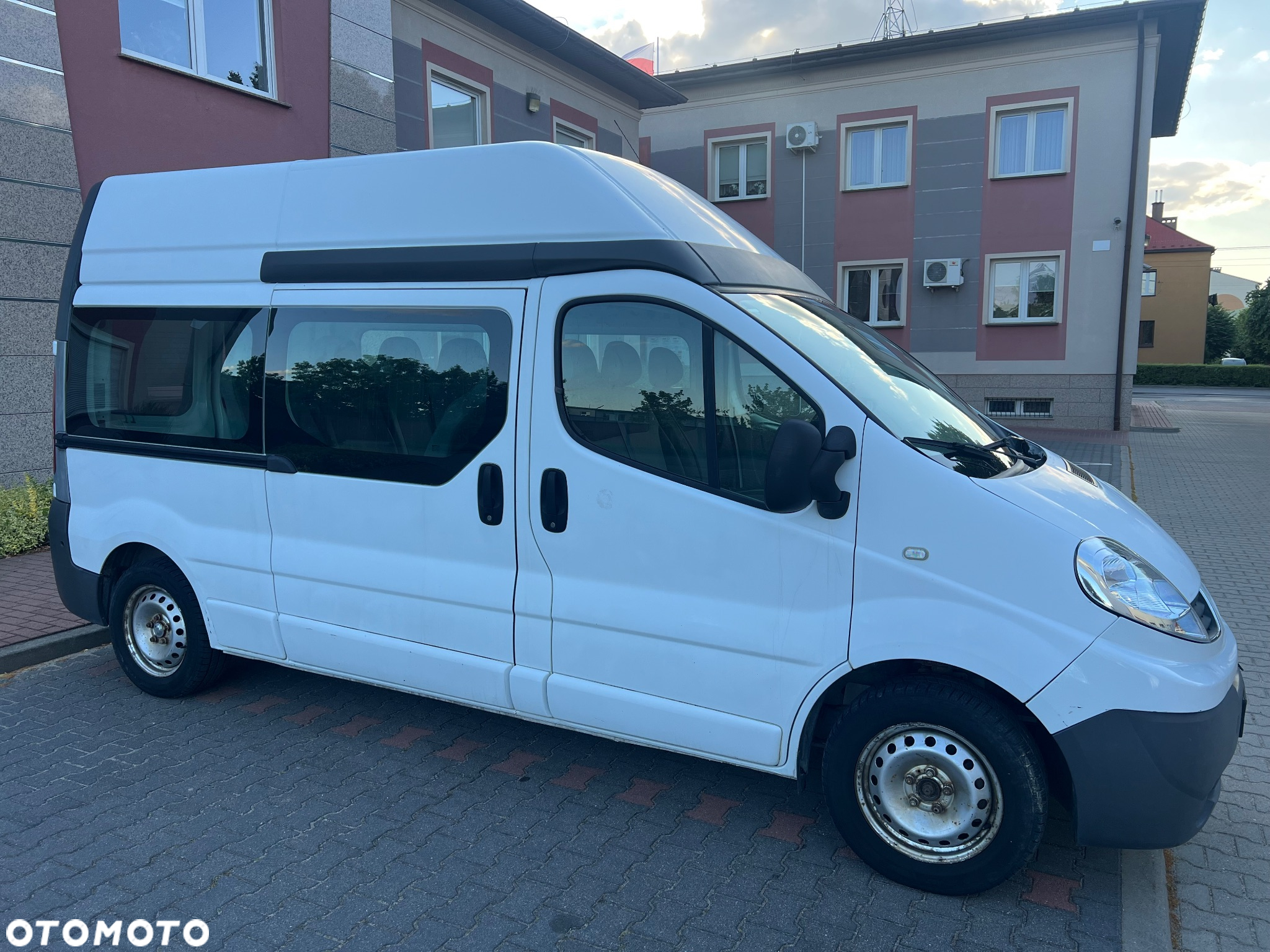 Renault Trafic 2.0 dCi 90 Passenger Expression - 8