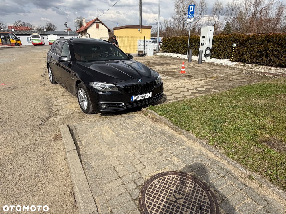 BMW Seria 5 520d Luxury Line - 2