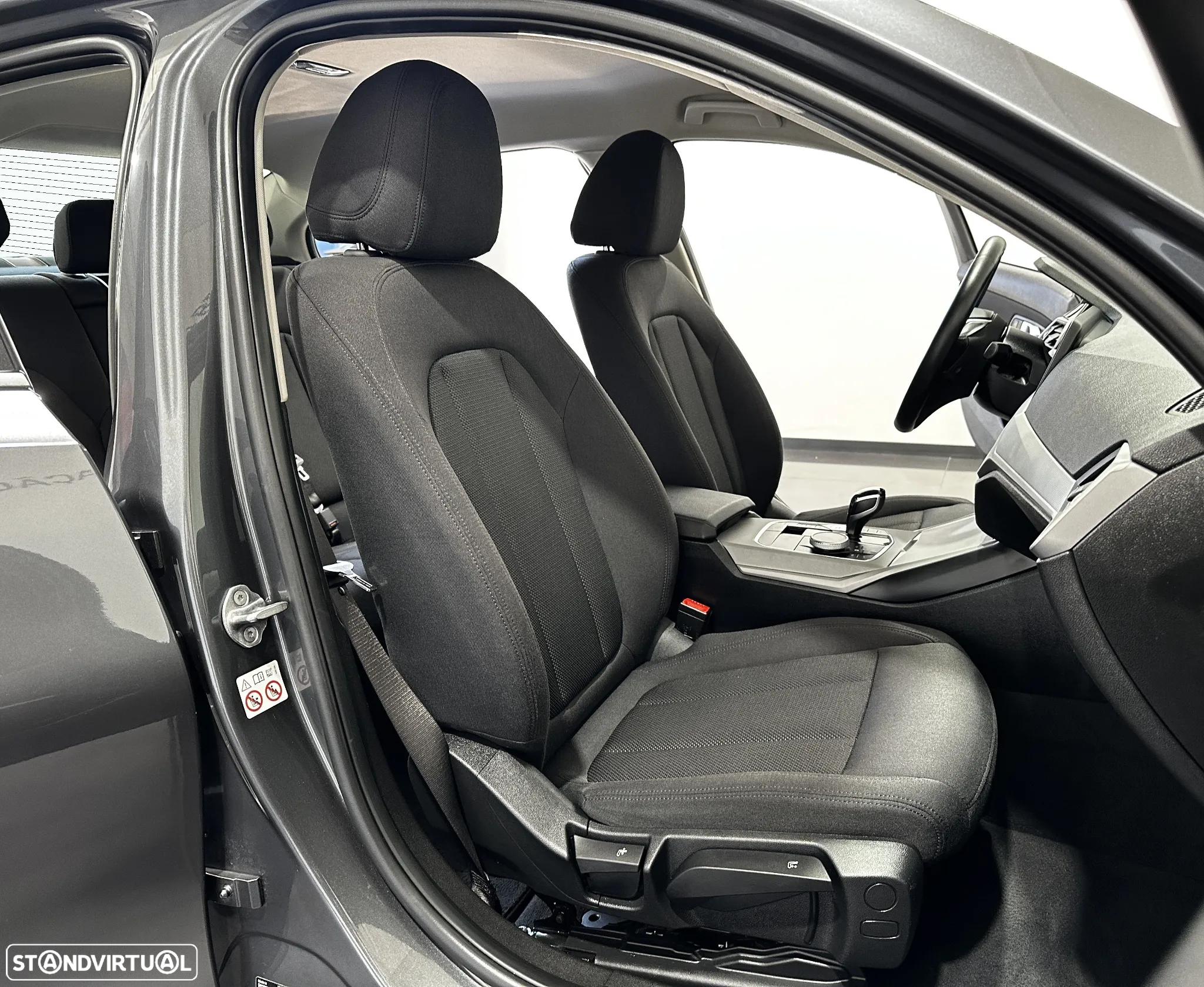 BMW 330 e Corporate Edition Auto - 35