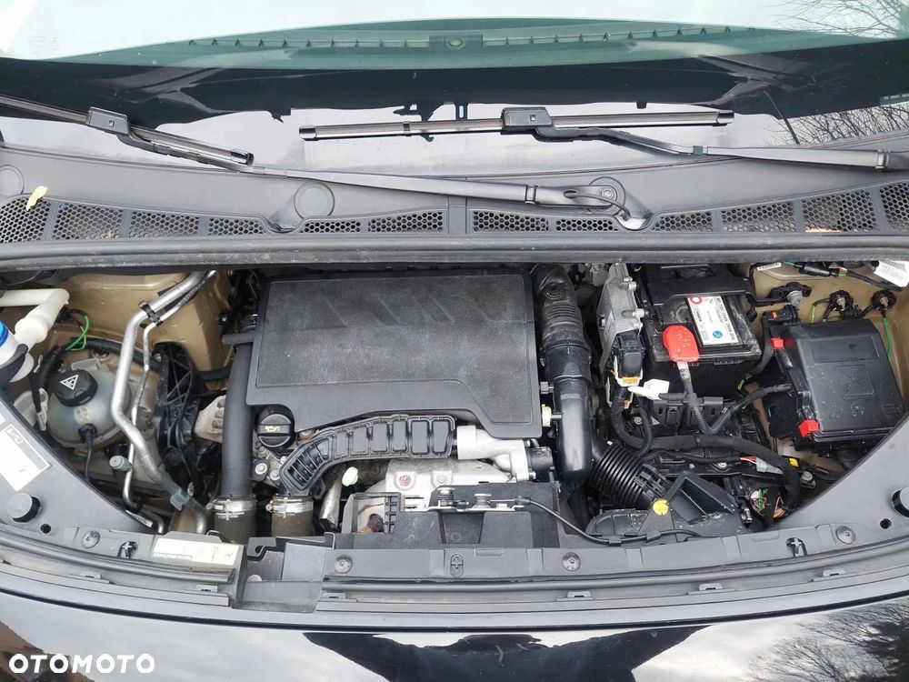 Peugeot Rifter - 13