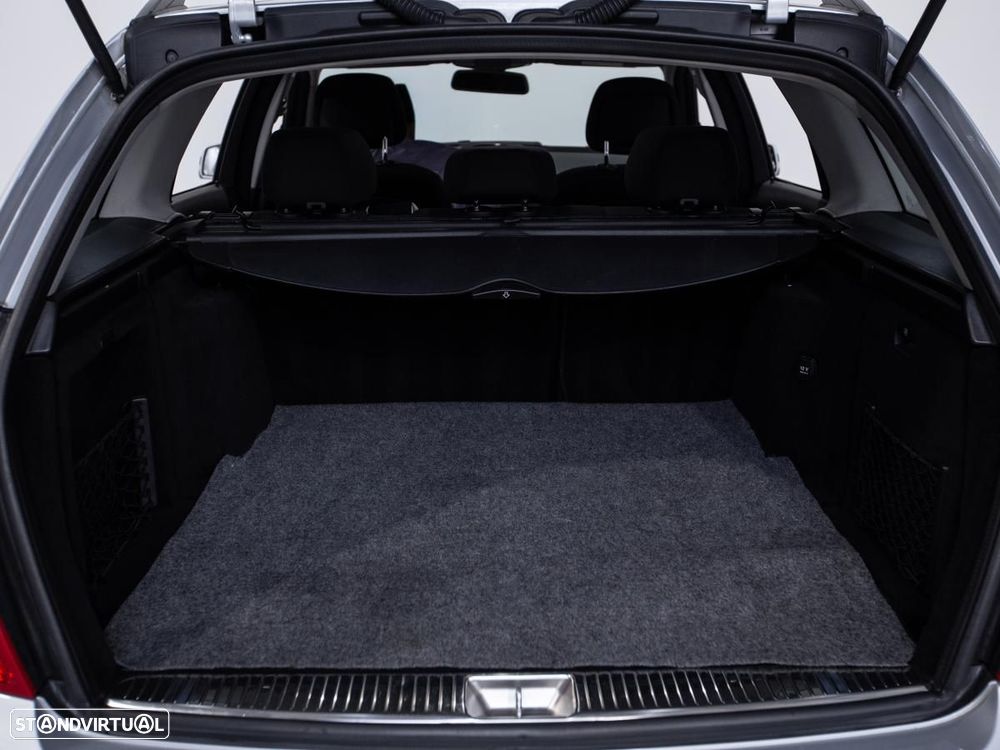 Mercedes-Benz C 220 - 12