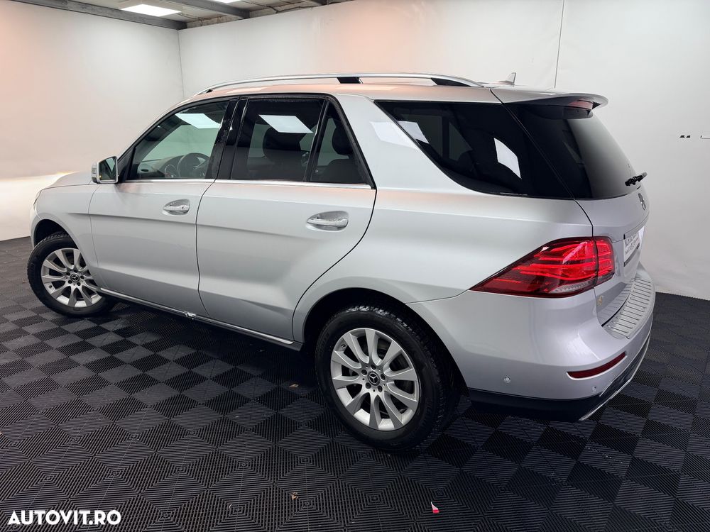 Mercedes-Benz GLE - 11