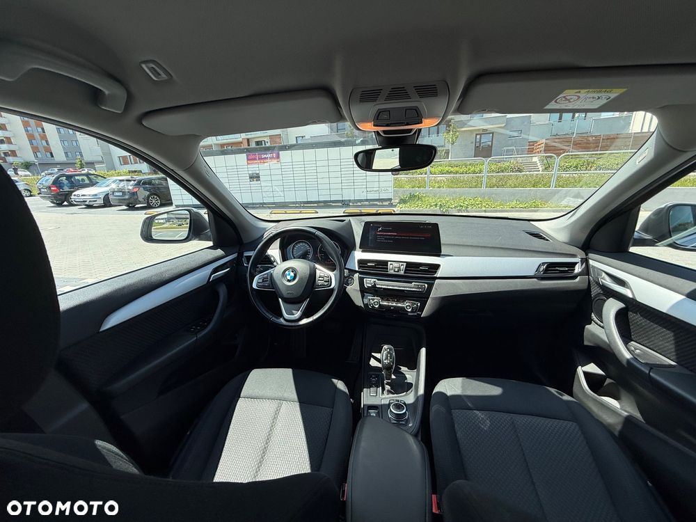 BMW X1 sDrive18d Business Edition - 7