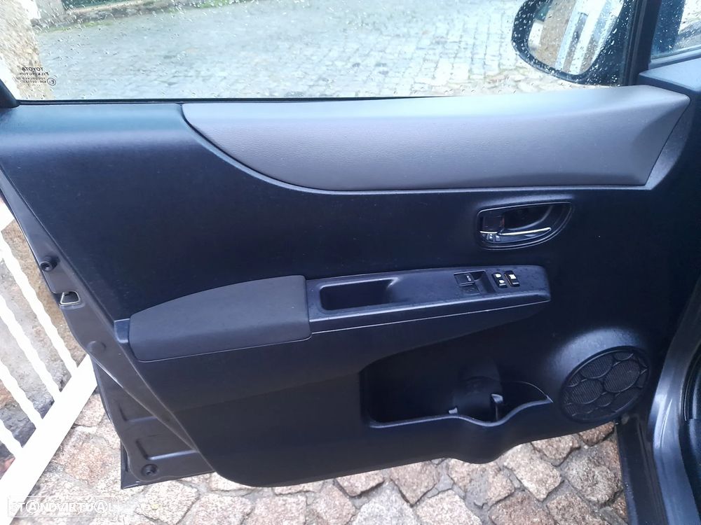 Toyota Yaris 1.4 D-4D Trend+Navi - 9