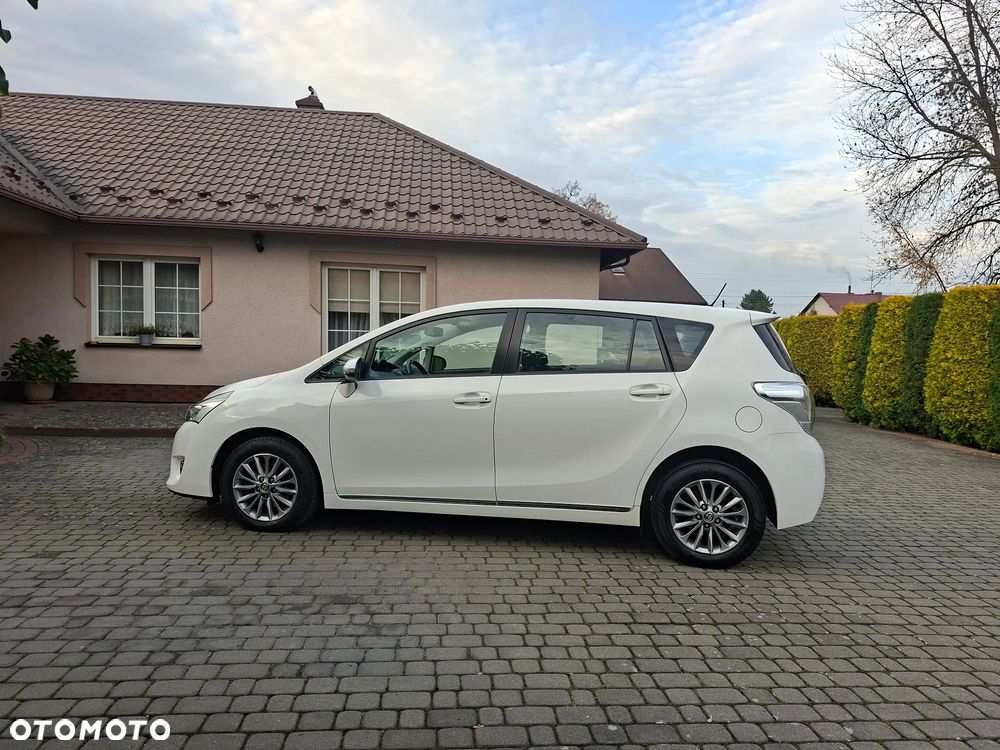 Toyota Verso - 11