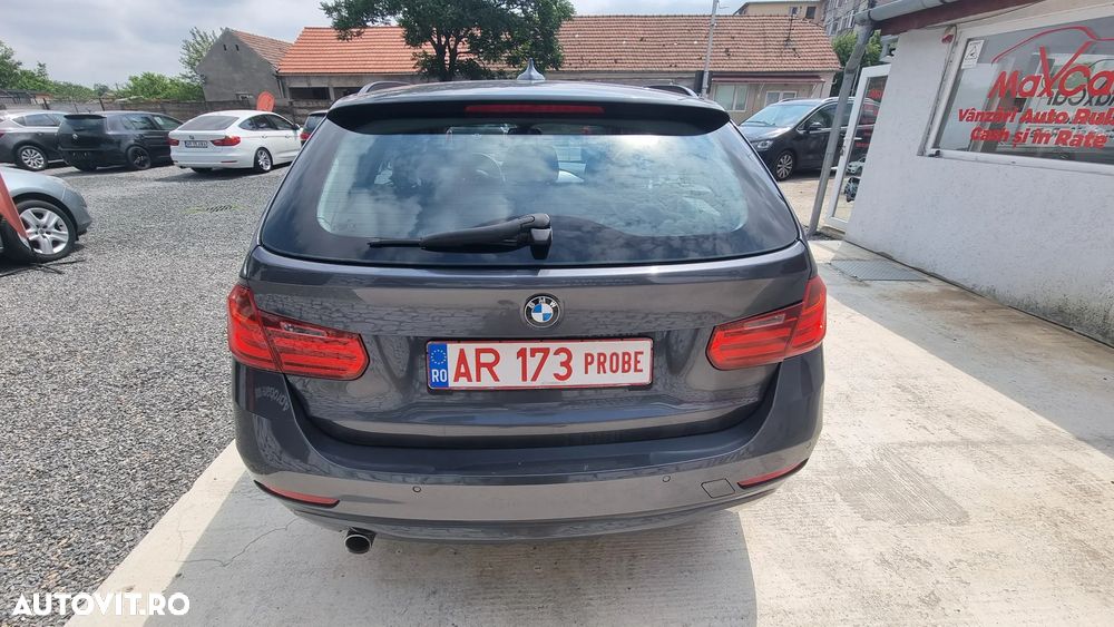 BMW Seria 3 318d Sport Line - 12
