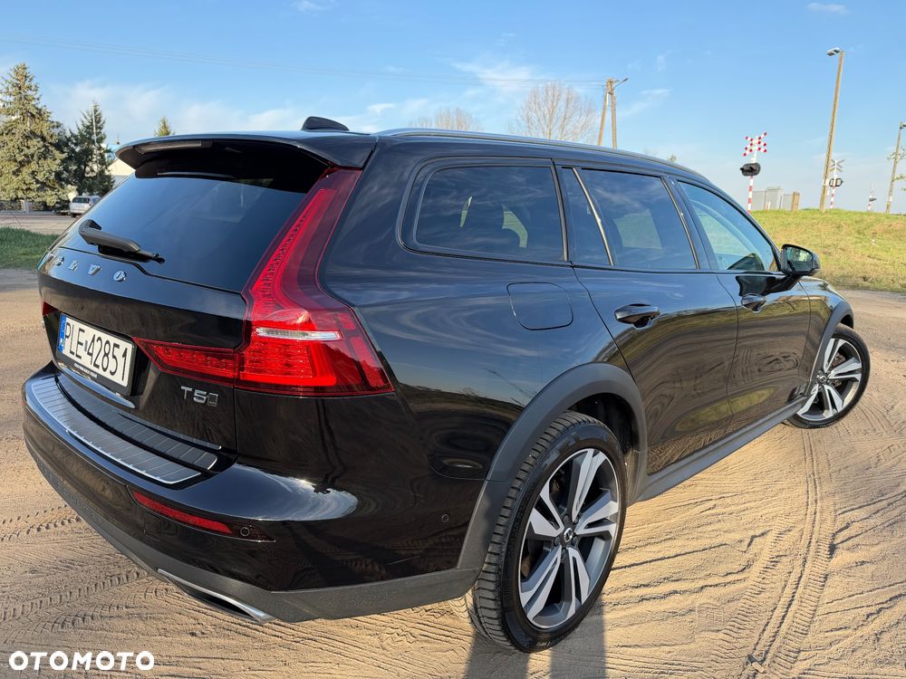 Volvo V60 Cross Country T5 AWD Geartronic - 4