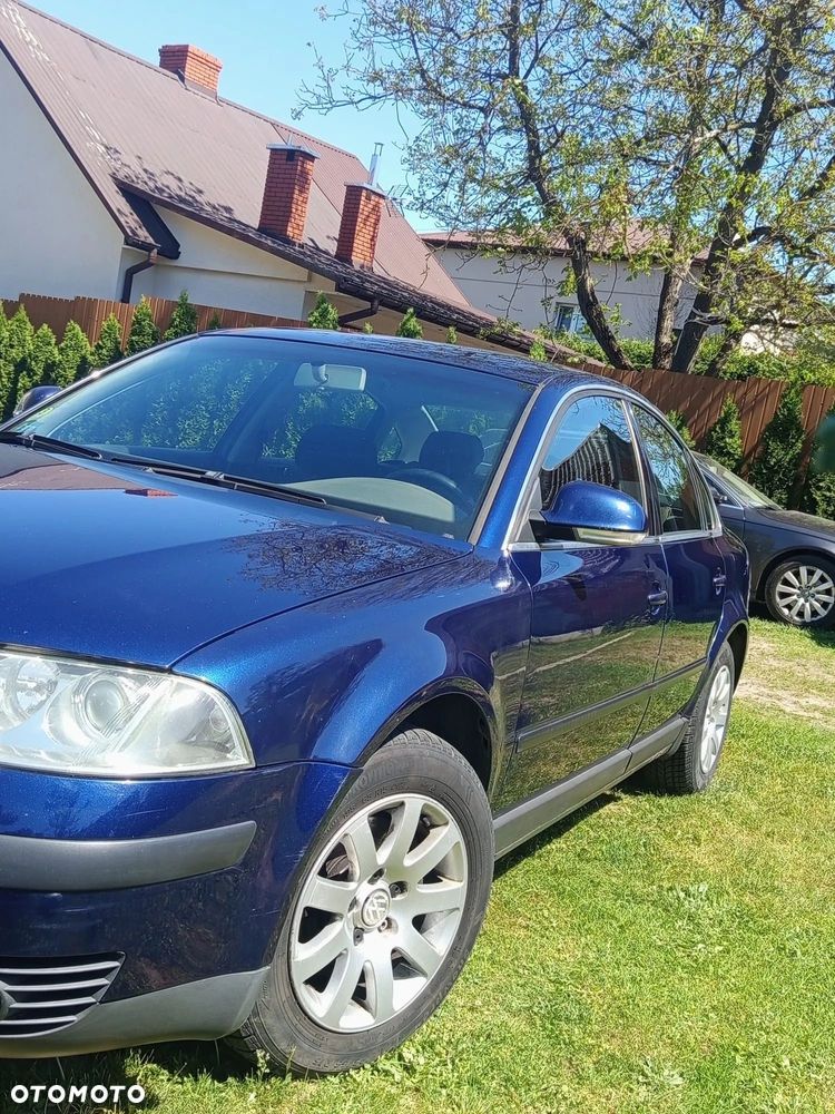 Volkswagen Passat 1.9 TDI Trendline - 11