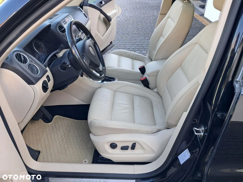 Volkswagen Tiguan - 19