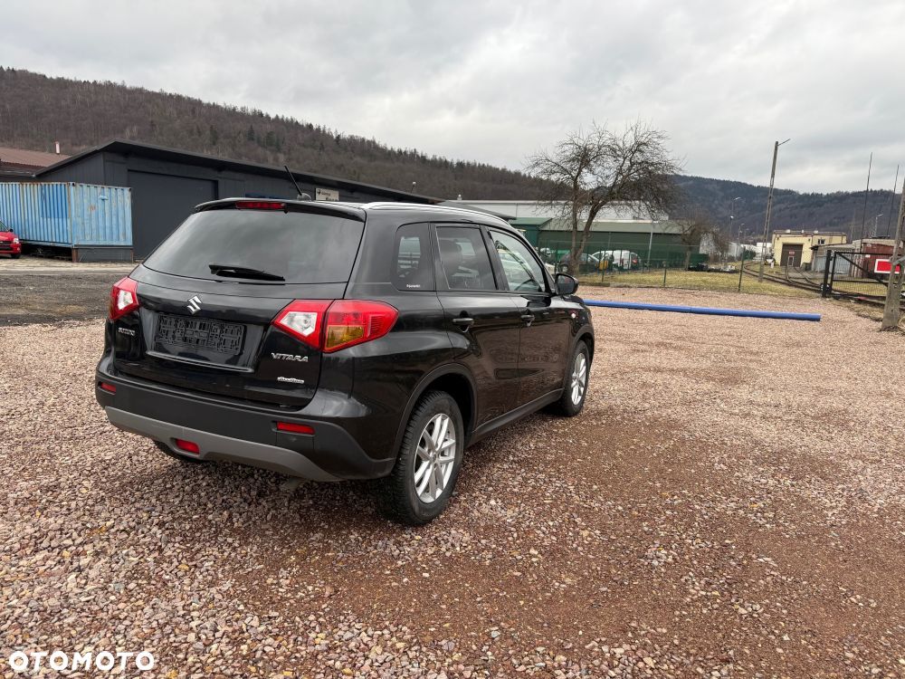 Suzuki Vitara 1.6 DDiS (4x4) Allgrip Comfort - 3