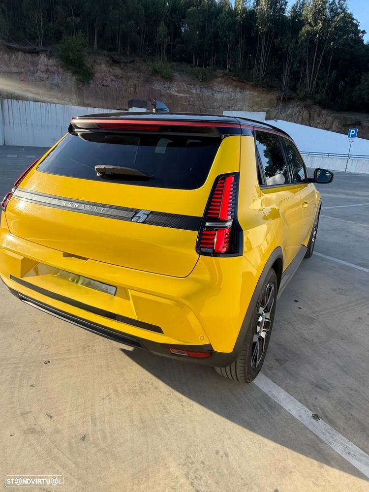 Renault 5 E-Tech 52 kWh Techno Autonomia Conforto - 45