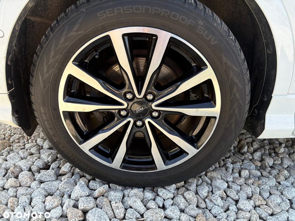 Ford Kuga 1.5 EcoBoost 2x4 ST-Line - 12