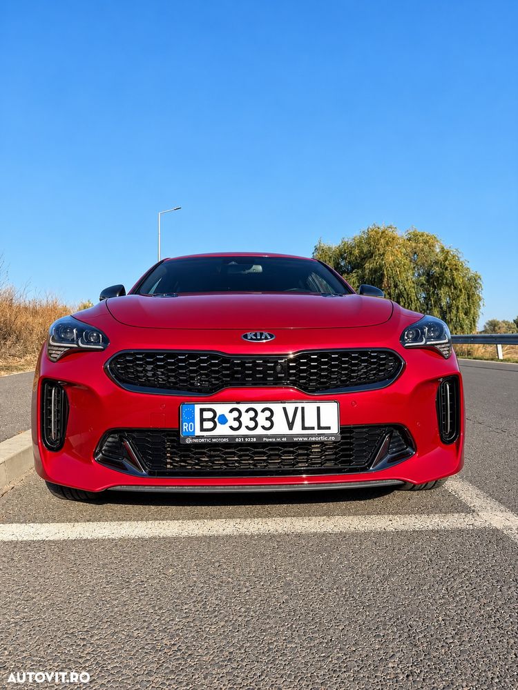 Kia Stinger - 9