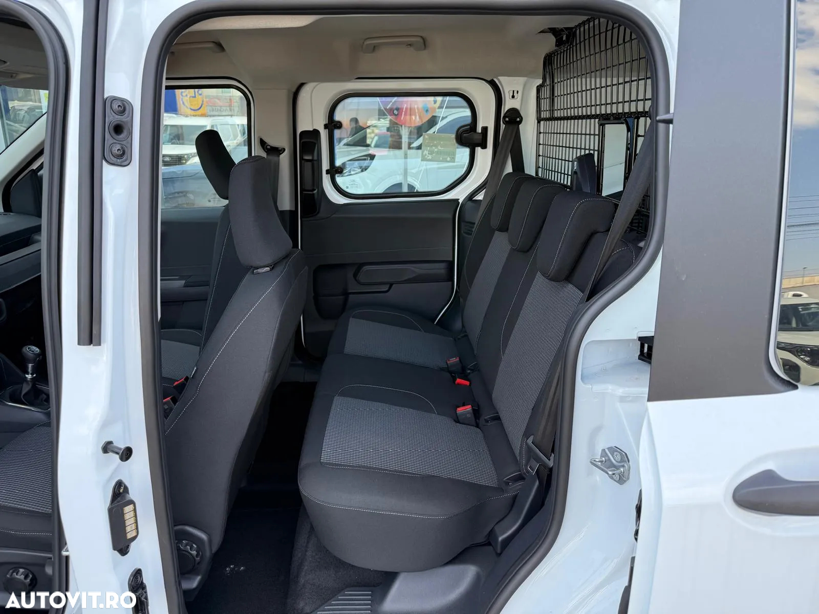 Ford Courier DCIV - 8