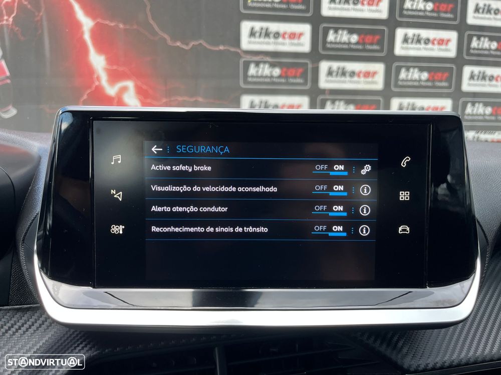 Peugeot 2008 1.2 PureTech Active Pack - 37