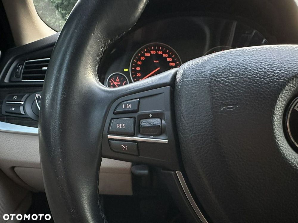 BMW Seria 5 - 33
