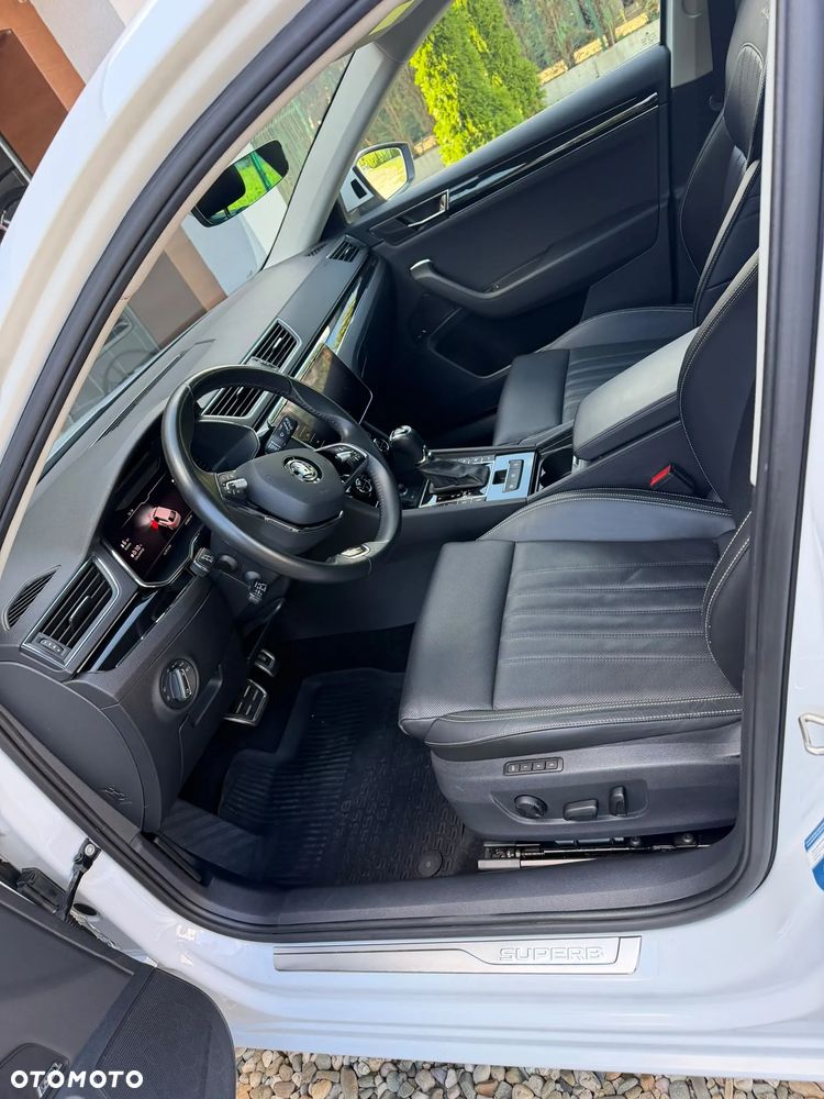 Skoda Superb 2.0 TDI SCR 4x4 L&K DSG - 15