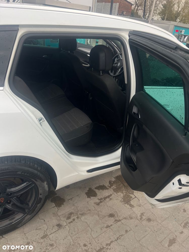 Opel Insignia 2.0 CDTI ecoFLEX - 13