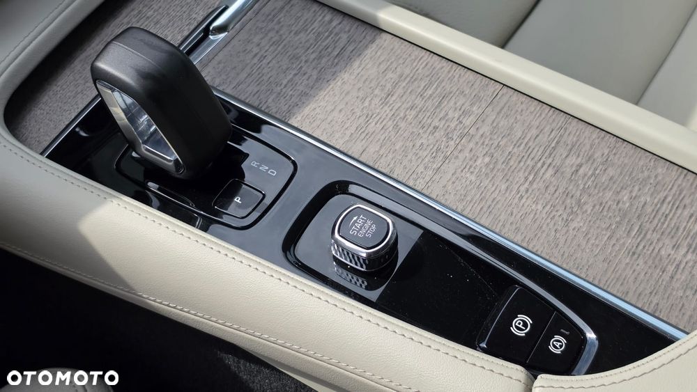 Volvo S90 B4 B Plus Dark - 23