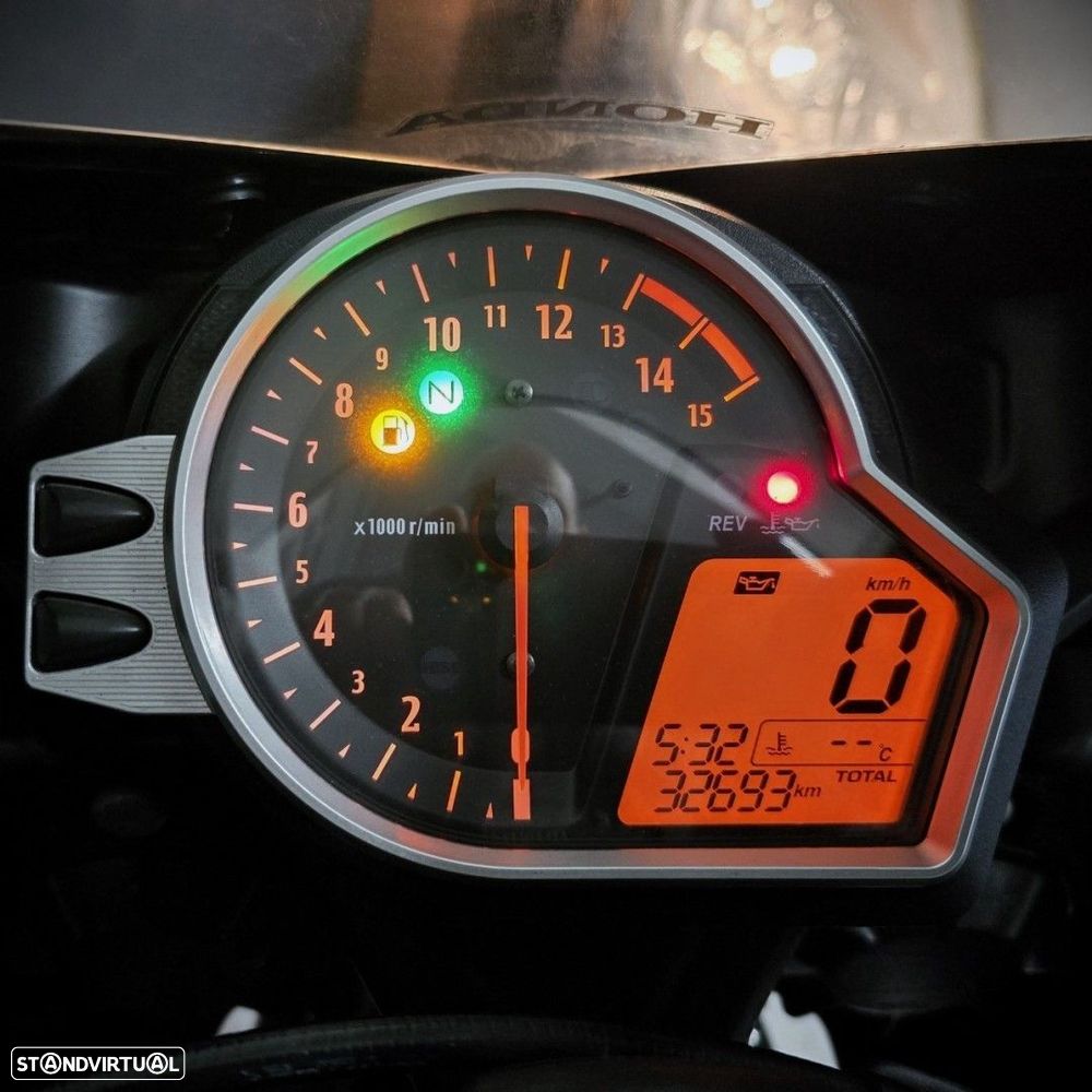 Honda CBR !000 RR Fireblade - 14