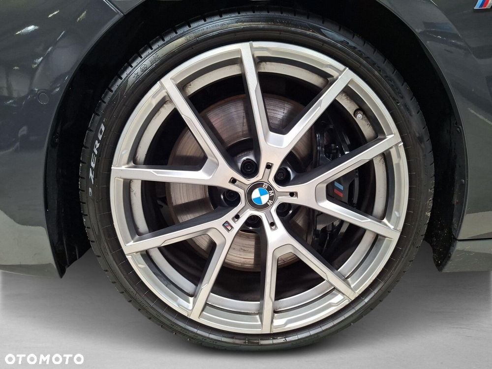 BMW Seria 8 - 10