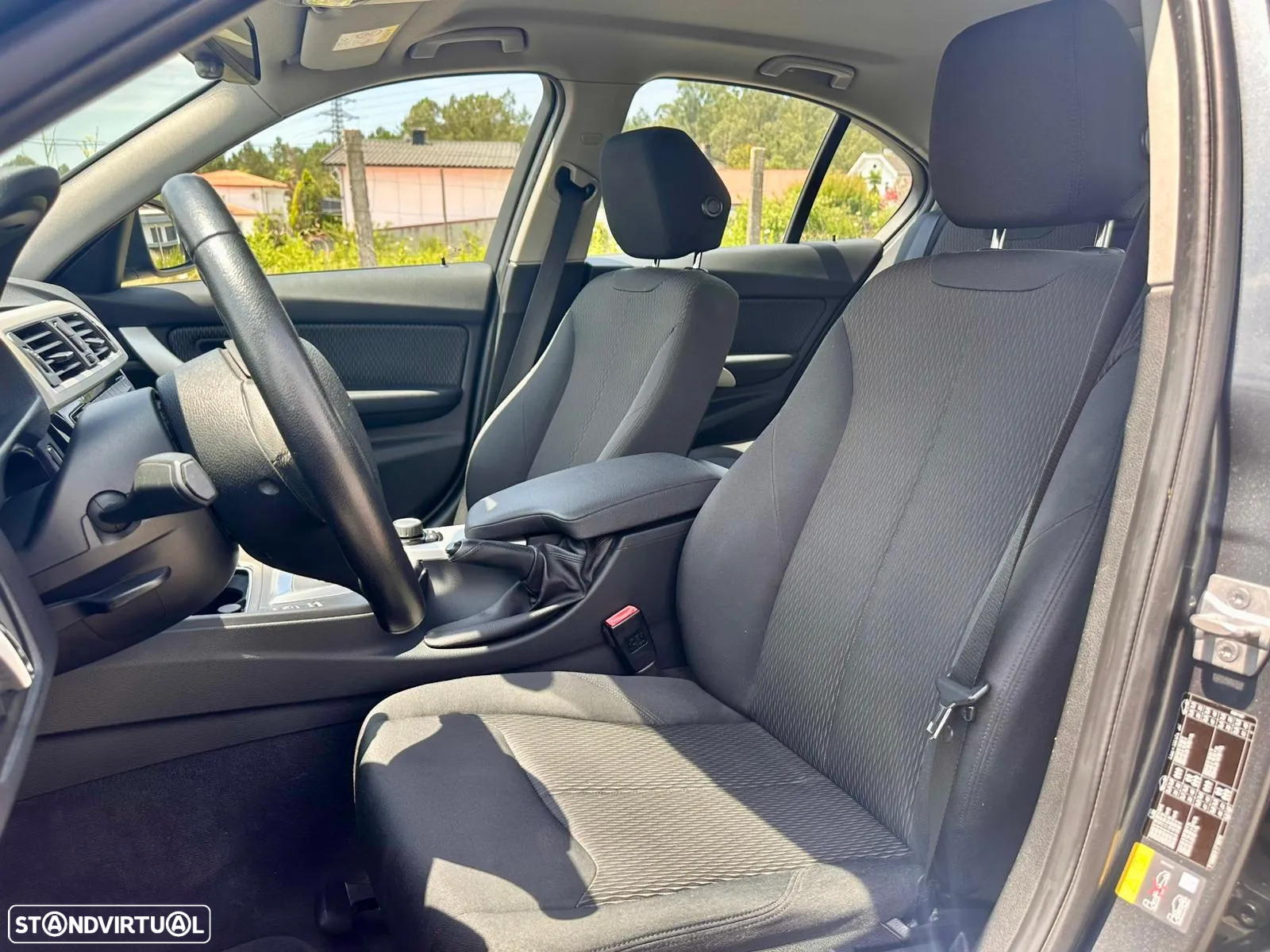 BMW 330 e iPerformance Advantage - 8