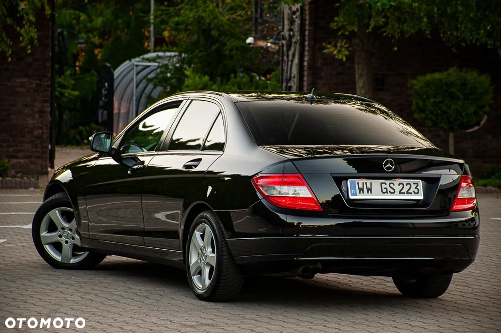 Mercedes-Benz Klasa C 180 Kompressor Automatik - 18