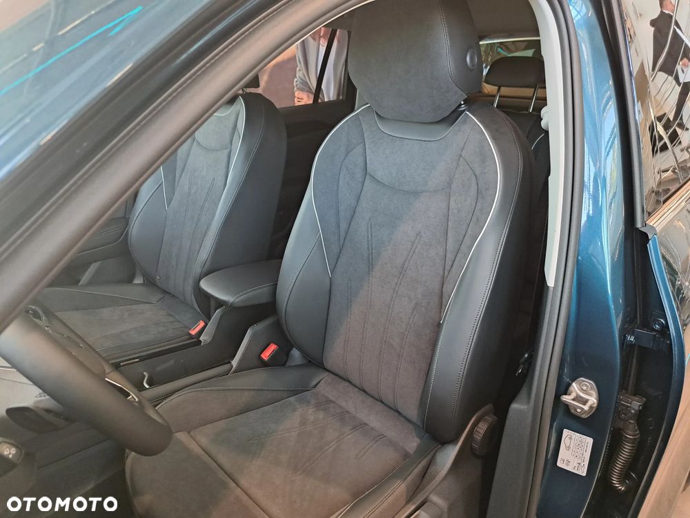 Volkswagen Tiguan 2.0 TSI 4Mot Elegance DSG - 10