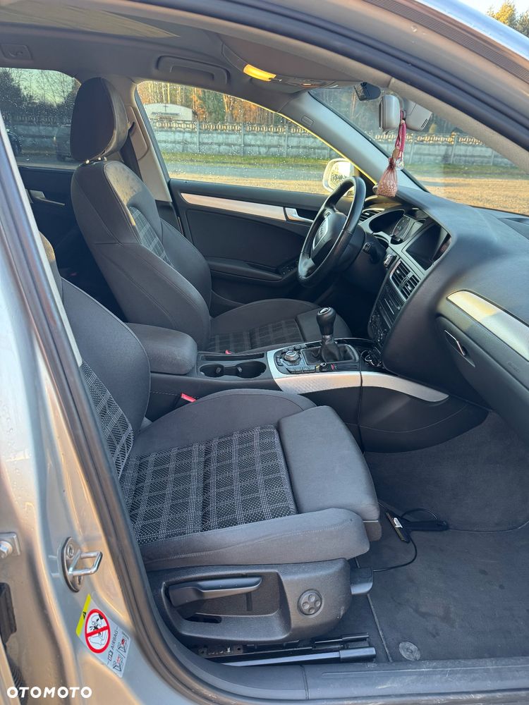 Audi A4 Avant 2.0 TDI - 5