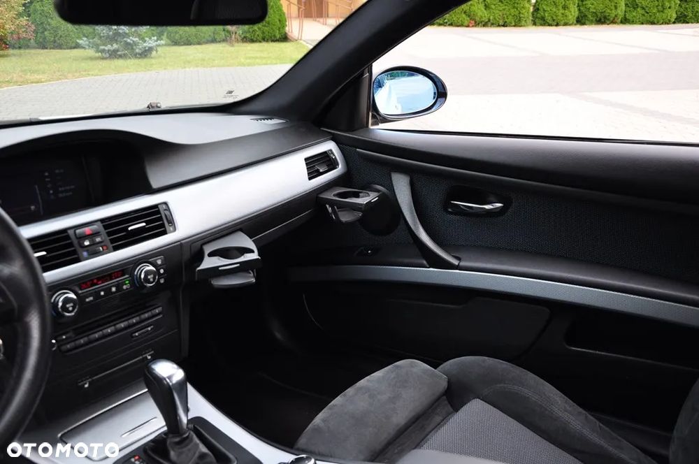 BMW Seria 3 320d - 38