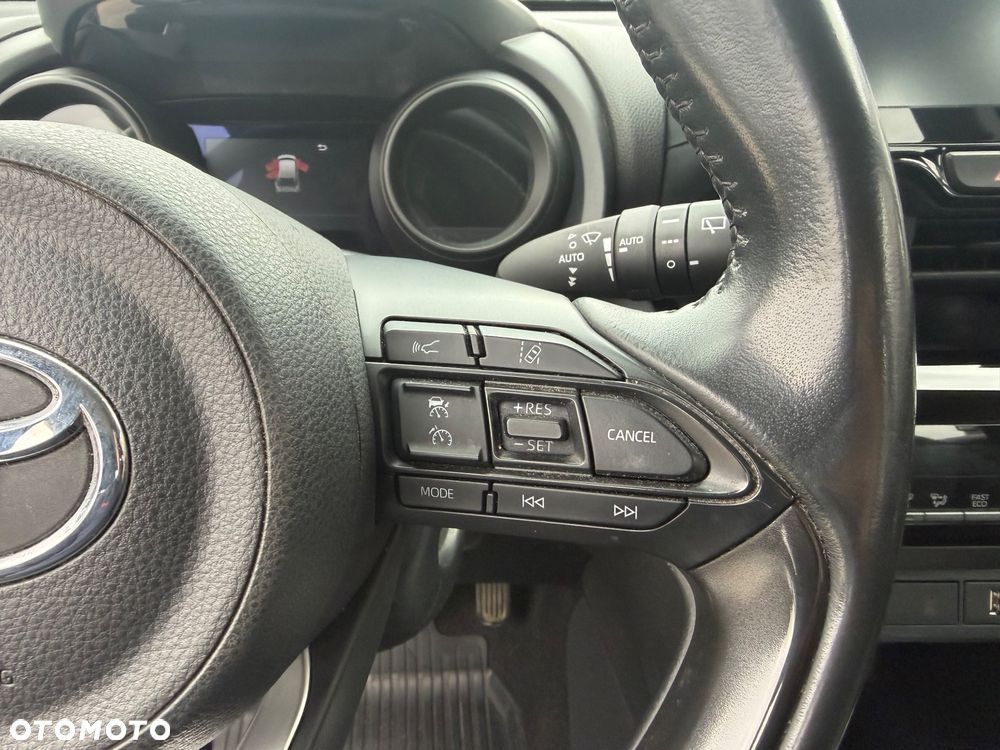 Toyota Yaris Cross Hybrid 1.5 Comfort - 26