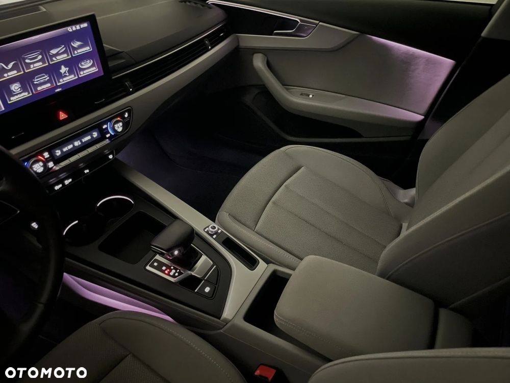 Audi A4 Avant 35 TFSI S tronic - 23