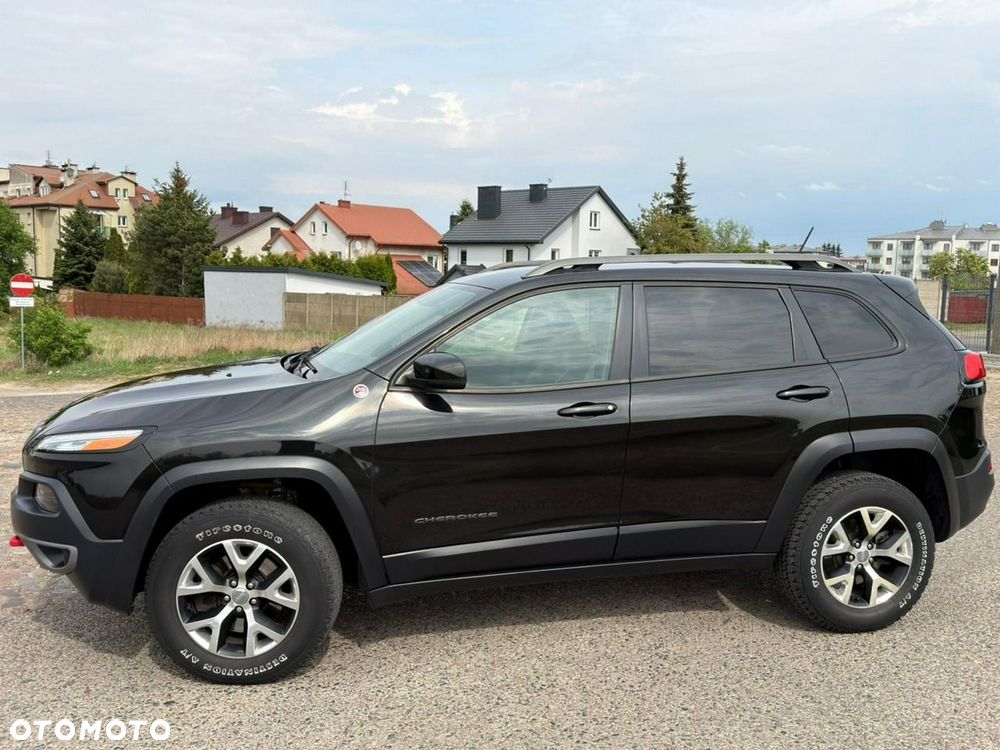 Jeep Cherokee - 8