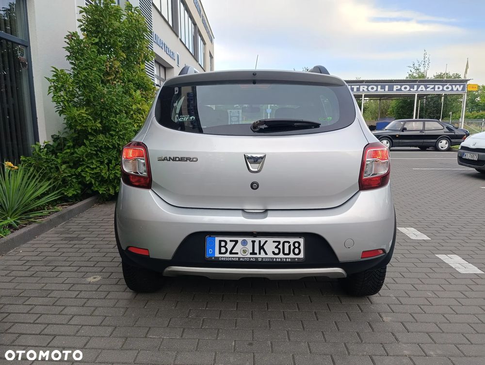 Dacia Sandero Stepway 0.9 TCe Laureate - 4