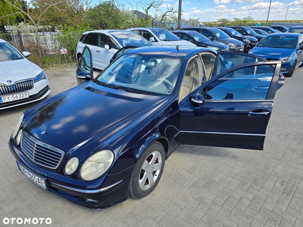 Mercedes-Benz Klasa E - 32
