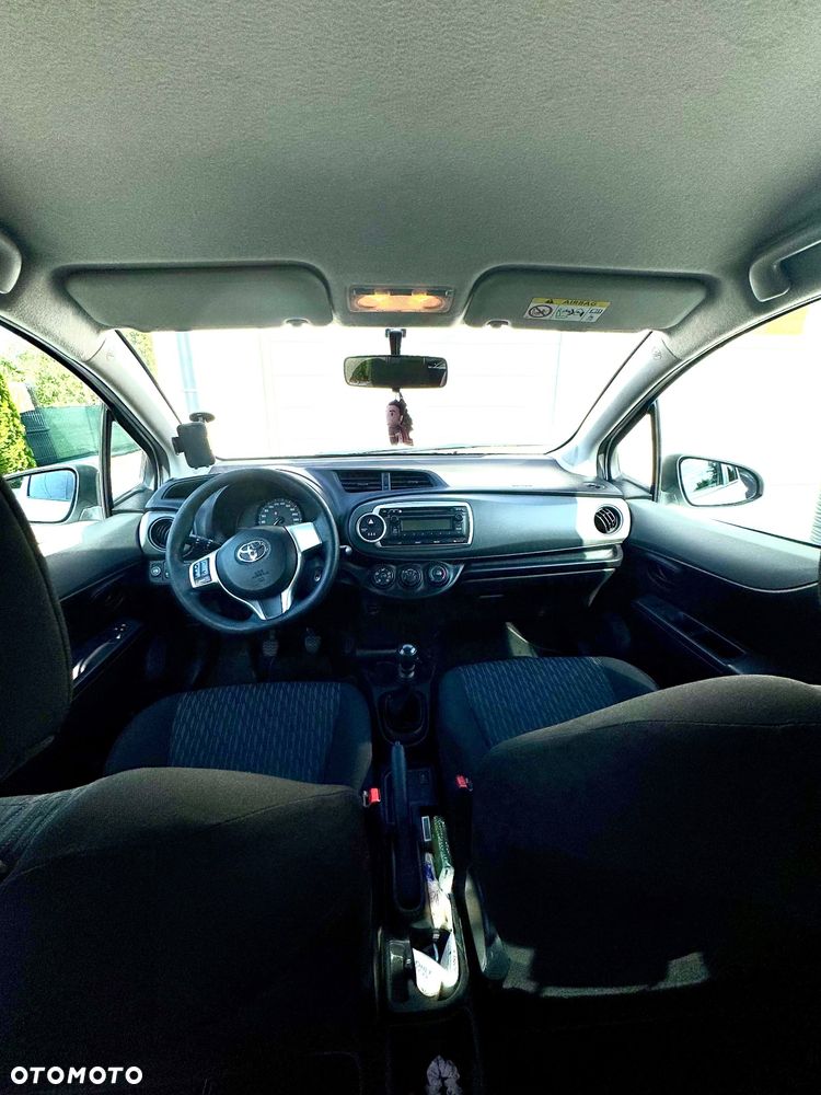 Toyota Yaris 1.33 Active - 9