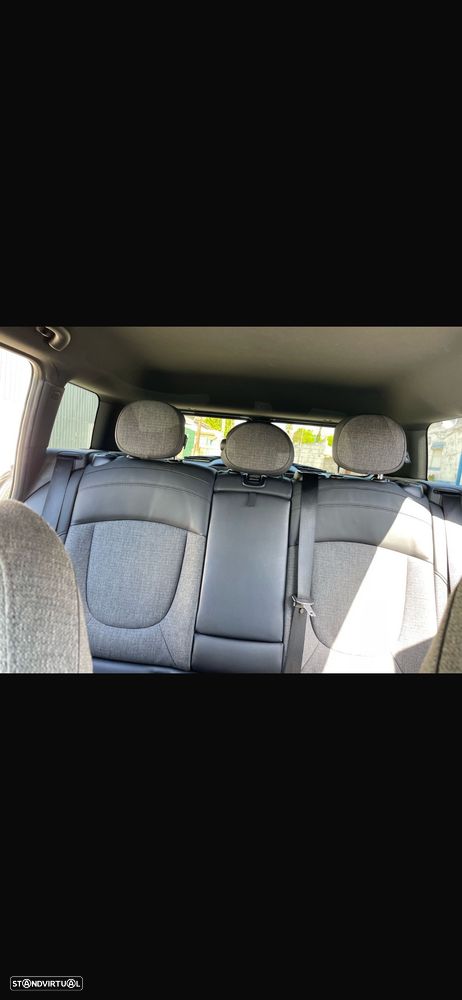 MINI Clubman Cooper D - 11
