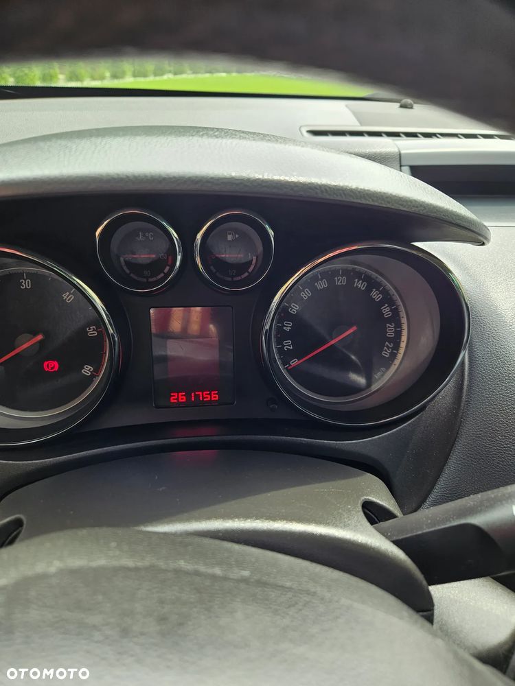 Opel Meriva - 8