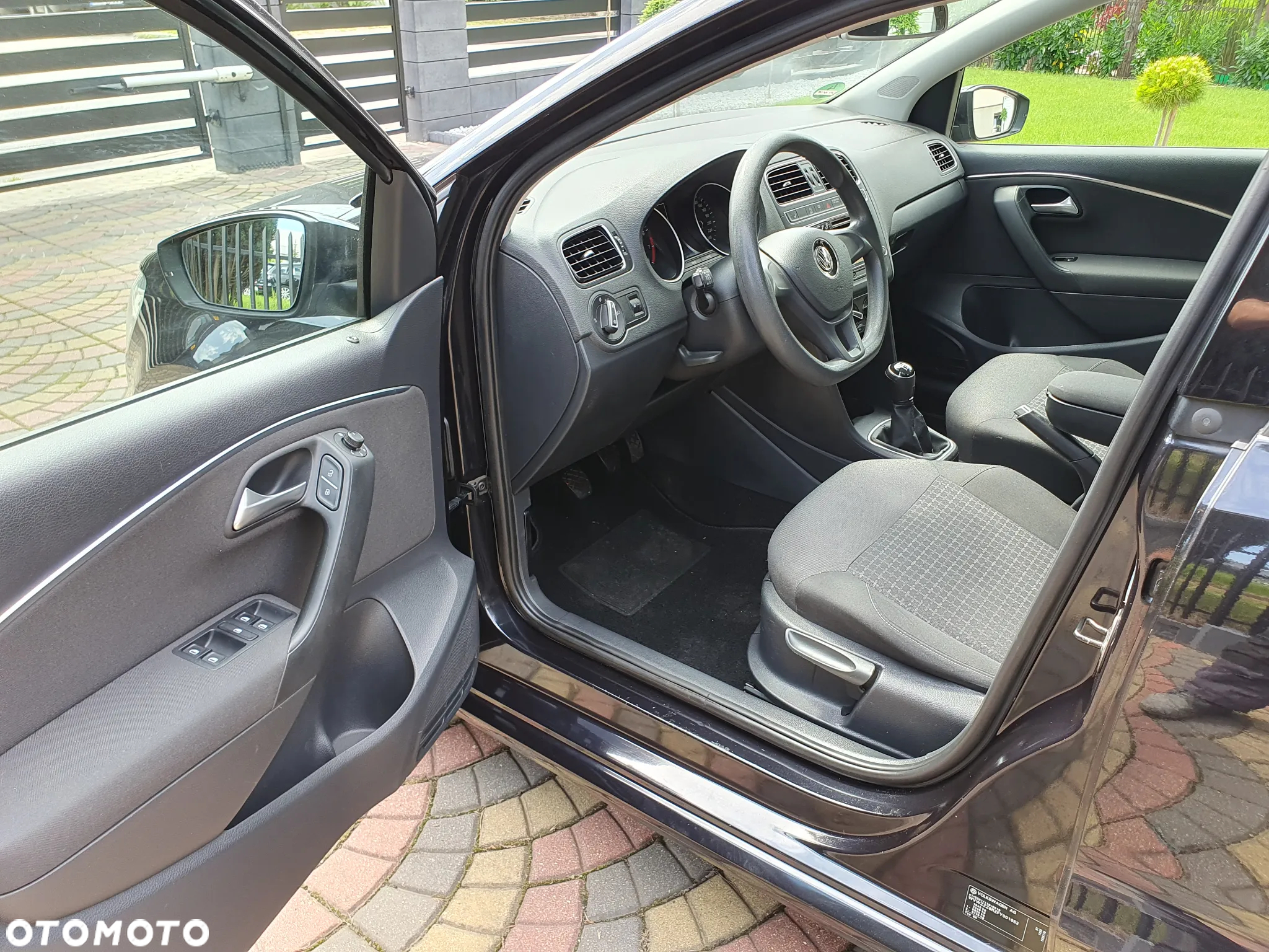Volkswagen Polo 1.0 (Blue Motion Technology) Comfortline - 8