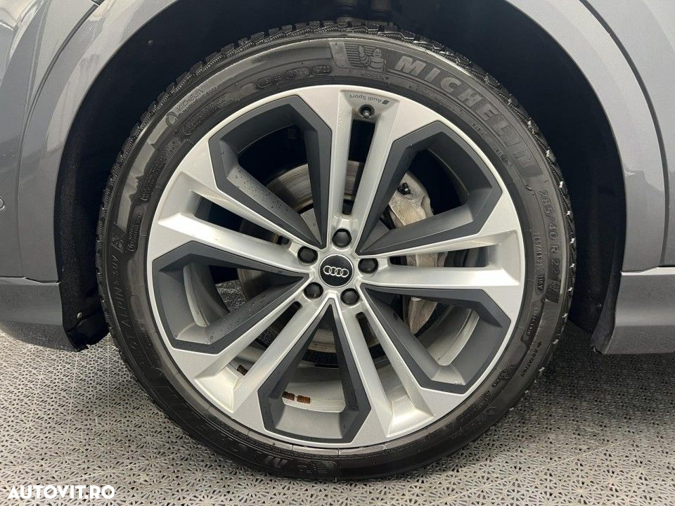 Audi Q8 - 19
