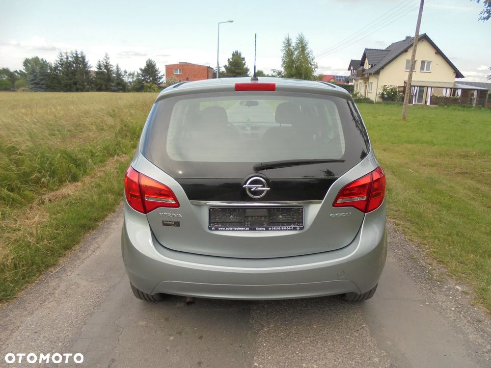 Opel Meriva 1.4 T Essentia S&S - 32