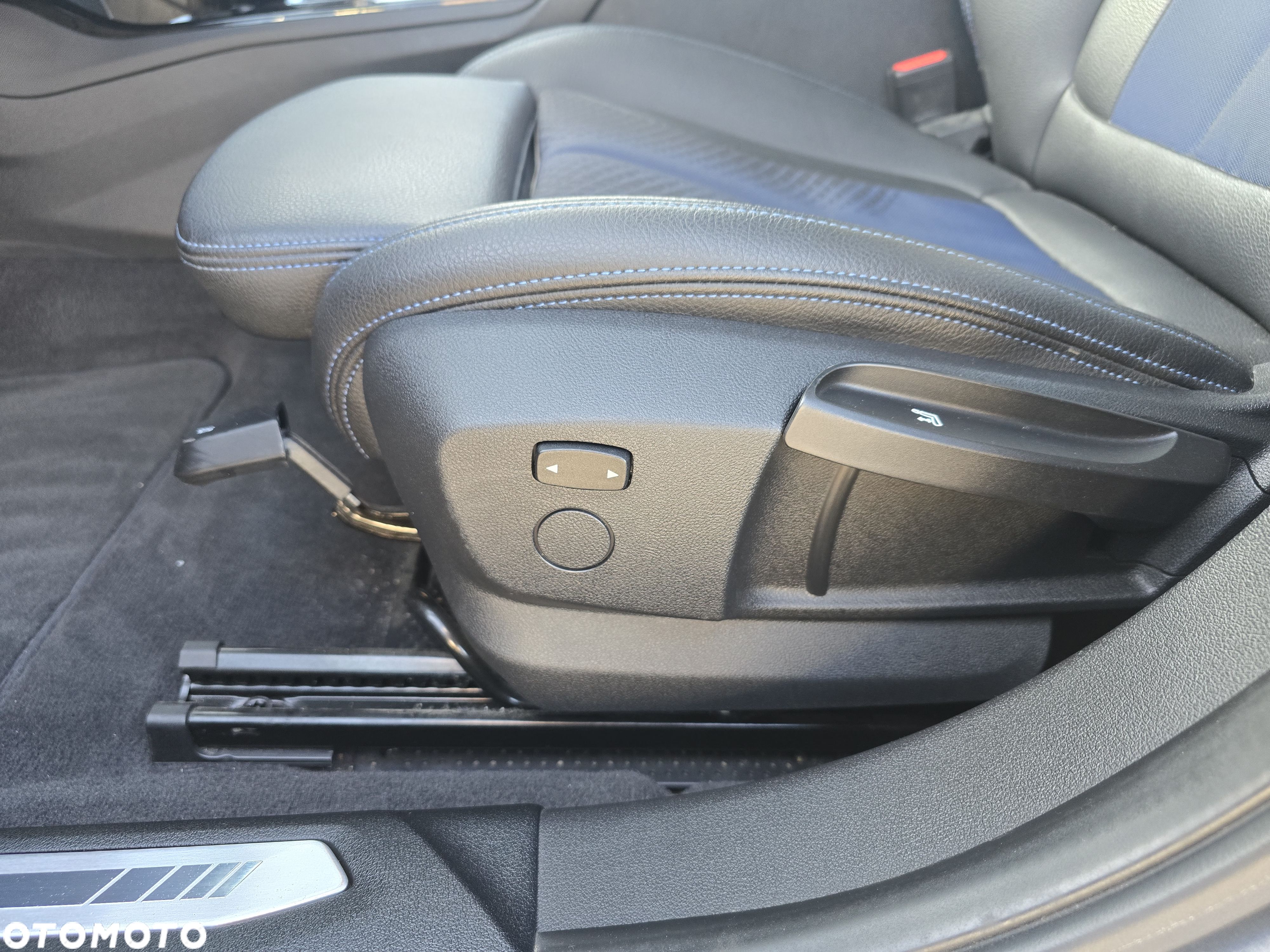 BMW Seria 1 116d M Sport Shadow - 39
