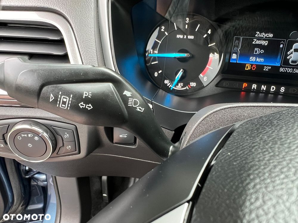 Ford Mondeo - 38