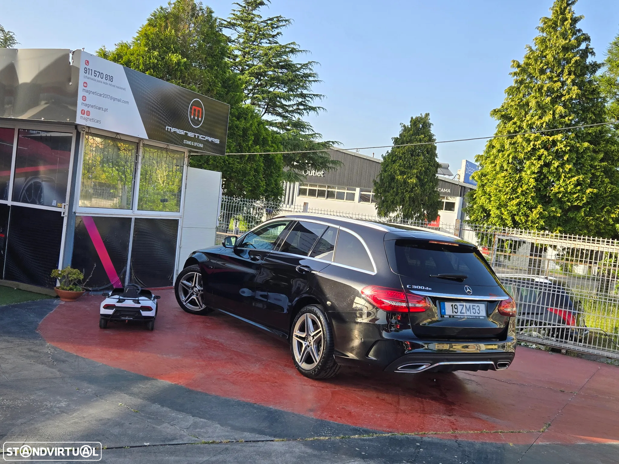 Mercedes-Benz C 300 de AMG Line - 19